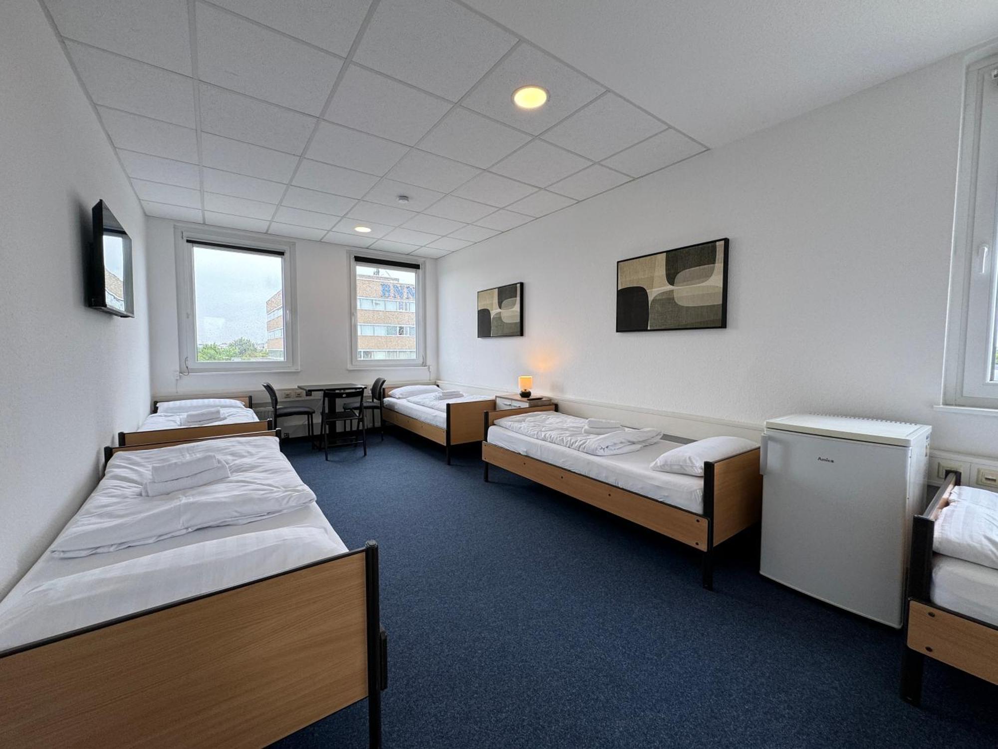 Thuja Apartments Karlsruhe-Neureut By Kurzzeit Esterno foto