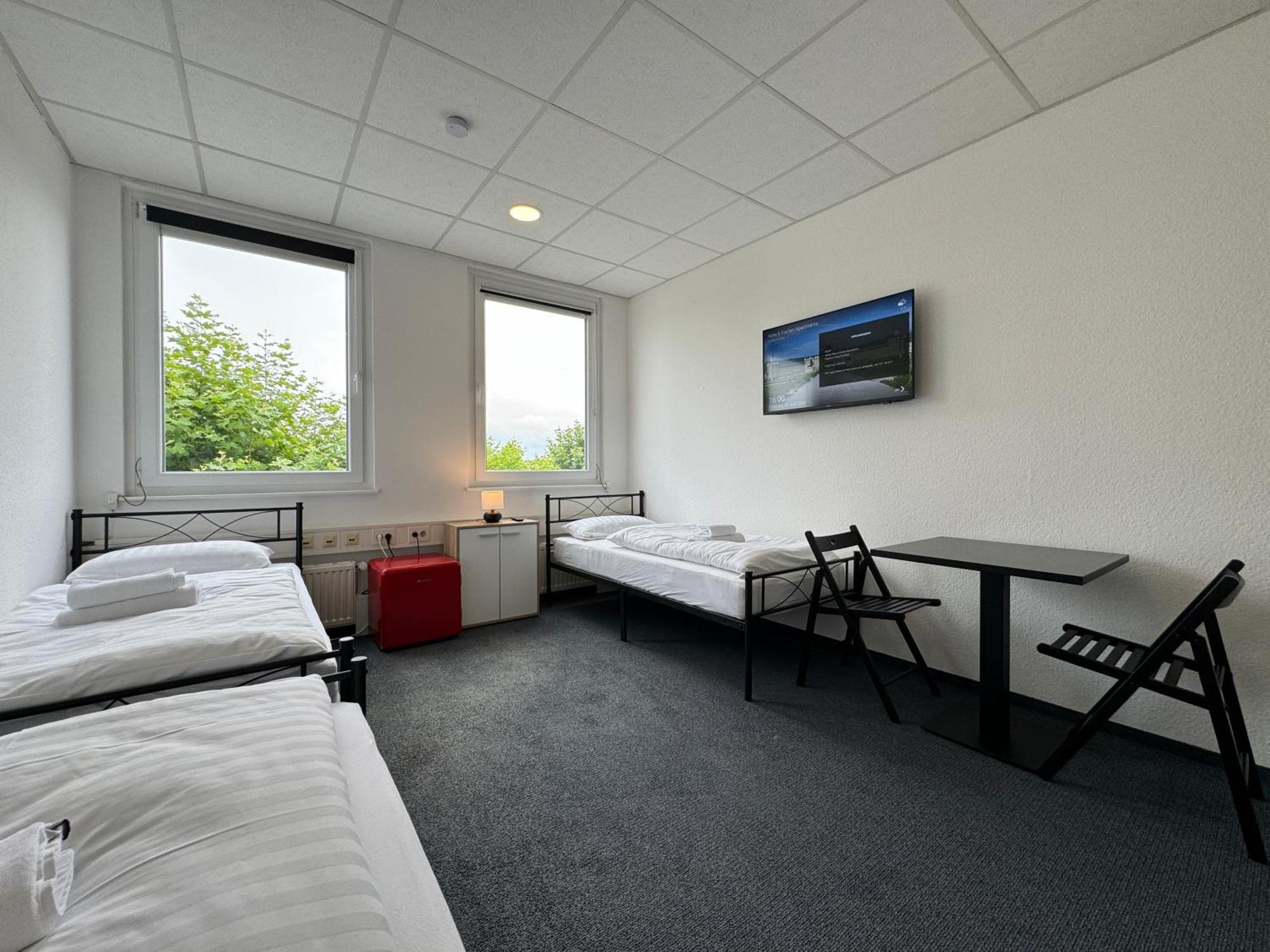 Thuja Apartments Karlsruhe-Neureut By Kurzzeit Esterno foto