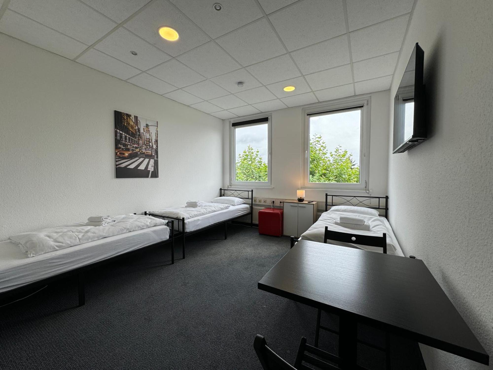 Thuja Apartments Karlsruhe-Neureut By Kurzzeit Esterno foto