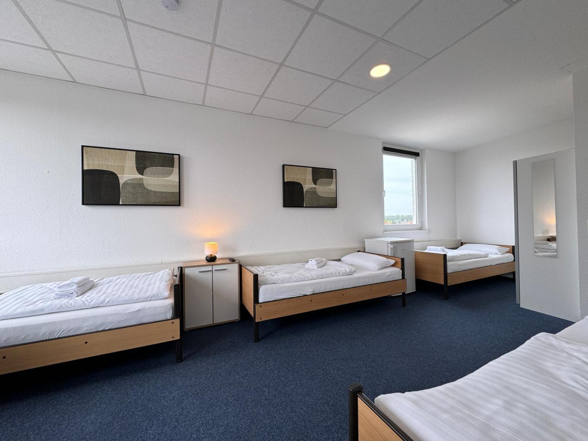 Thuja Apartments Karlsruhe-Neureut By Kurzzeit Esterno foto