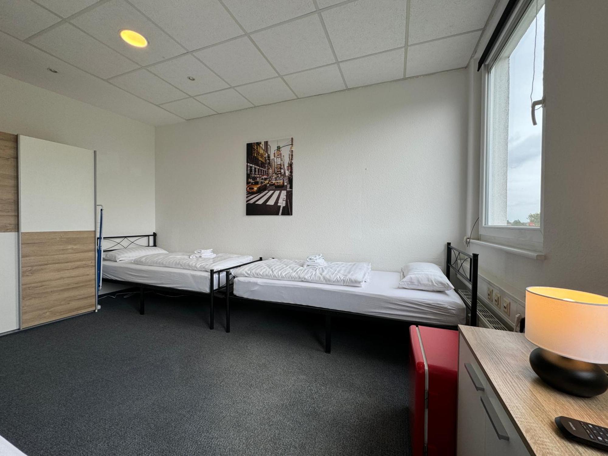 Thuja Apartments Karlsruhe-Neureut By Kurzzeit Esterno foto