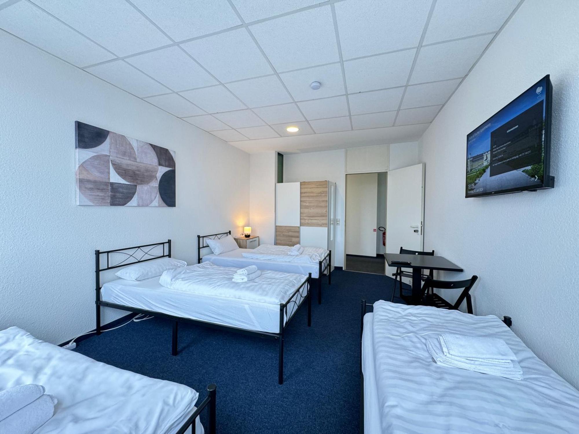 Thuja Apartments Karlsruhe-Neureut By Kurzzeit Esterno foto