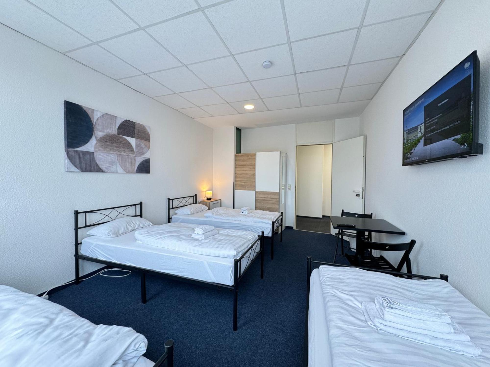 Thuja Apartments Karlsruhe-Neureut By Kurzzeit Esterno foto