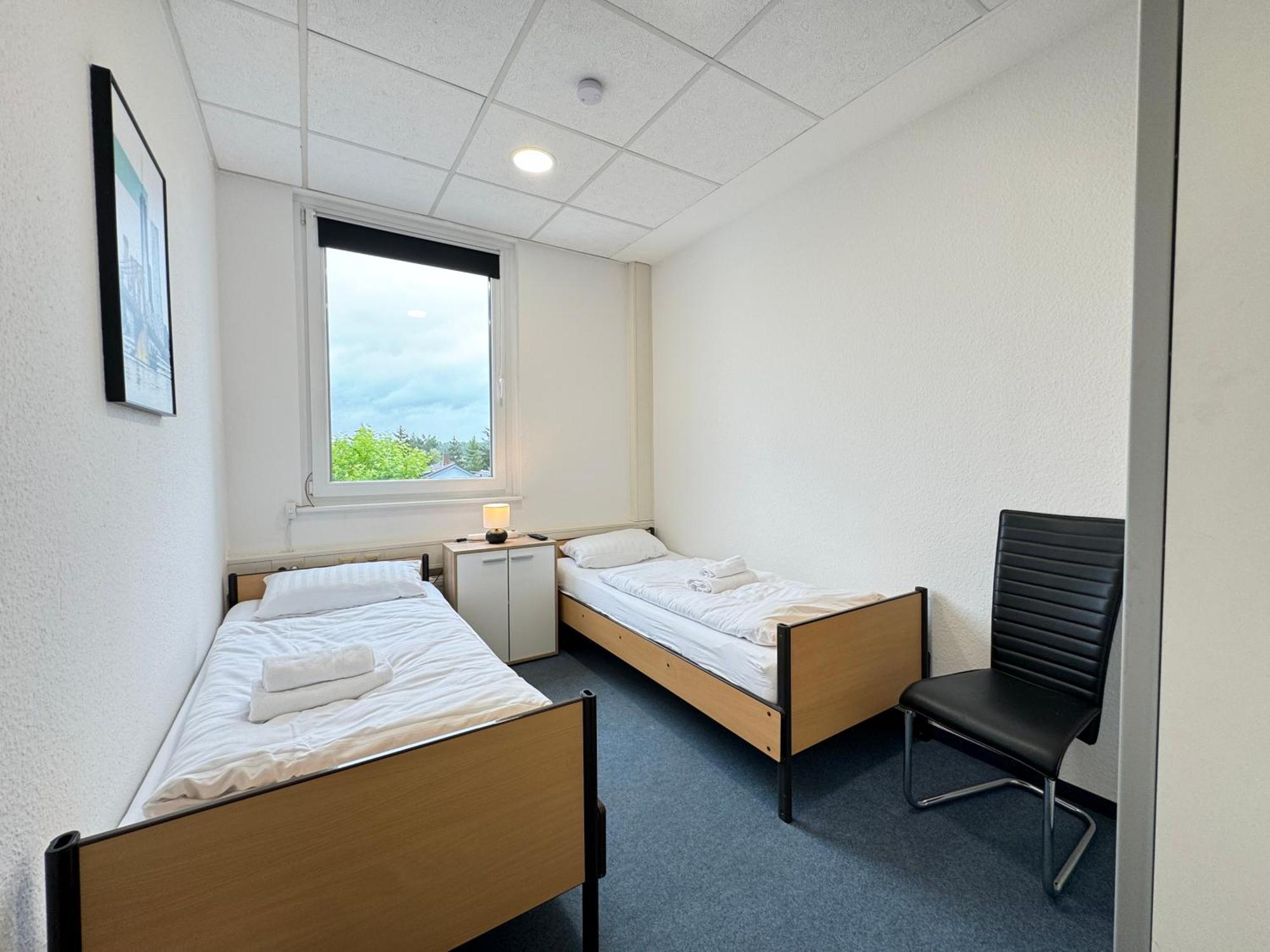 Thuja Apartments Karlsruhe-Neureut By Kurzzeit Esterno foto